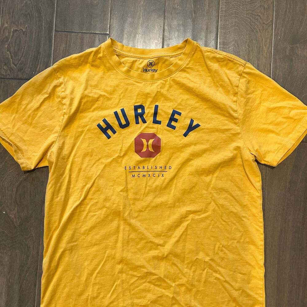 Hurley Men's All Day Graphic Tee- Yellow Size Large
